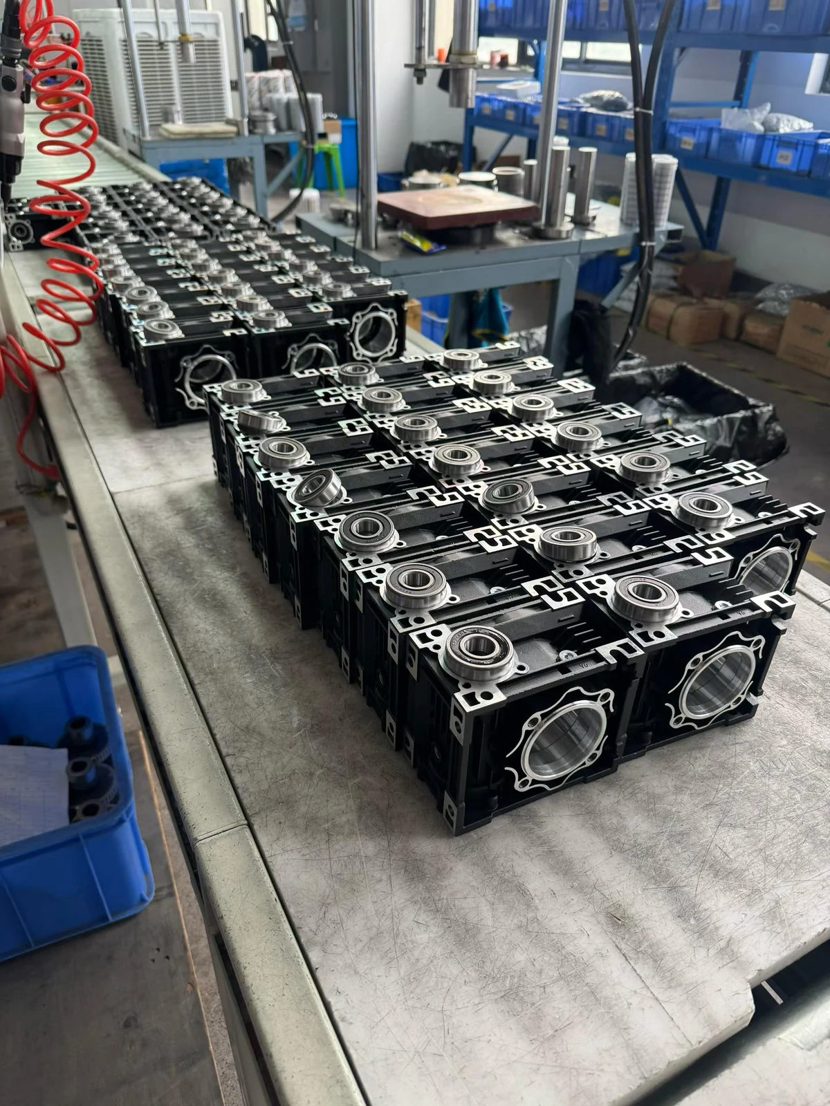 NMRV gearbox housings and bearings prepared for assembly at SMK Transmission